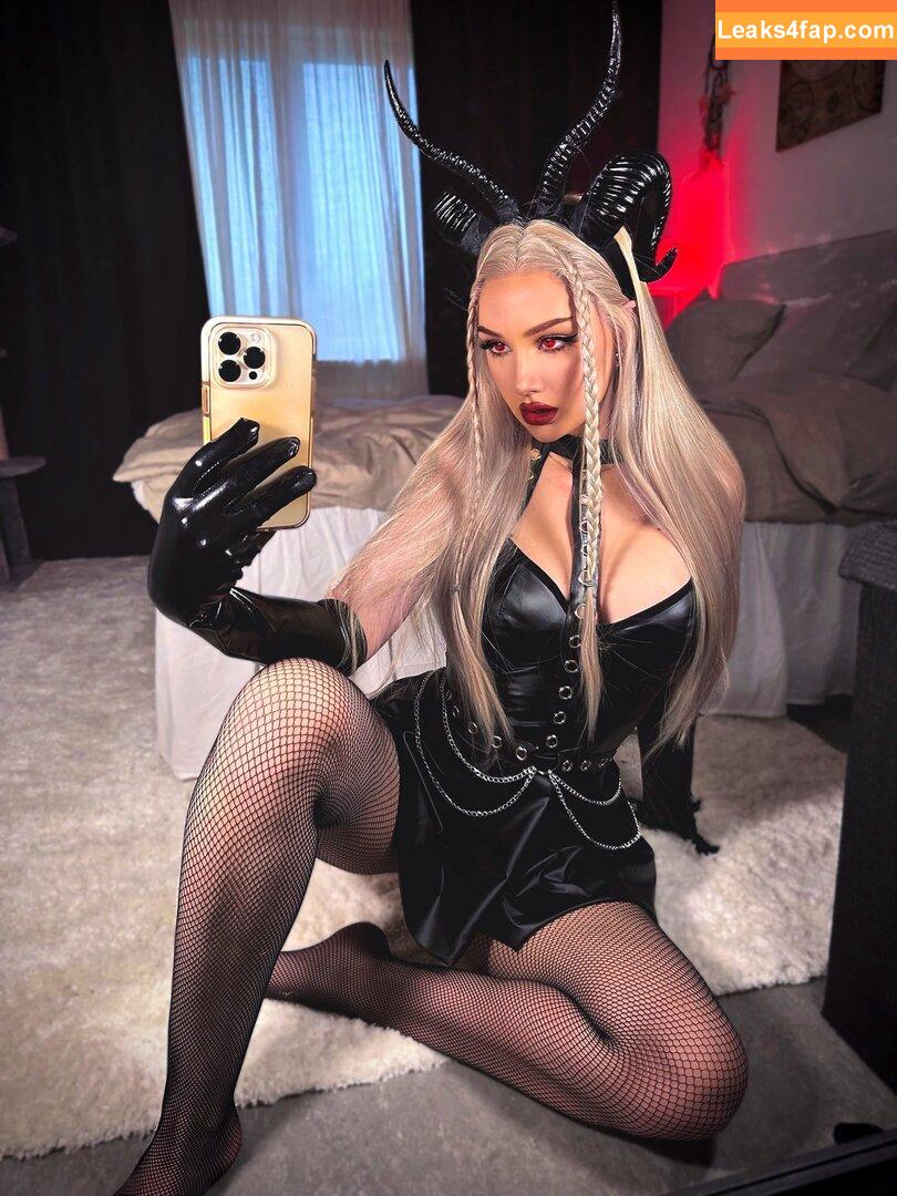 Linny Nova /  leaked photo photo #0009