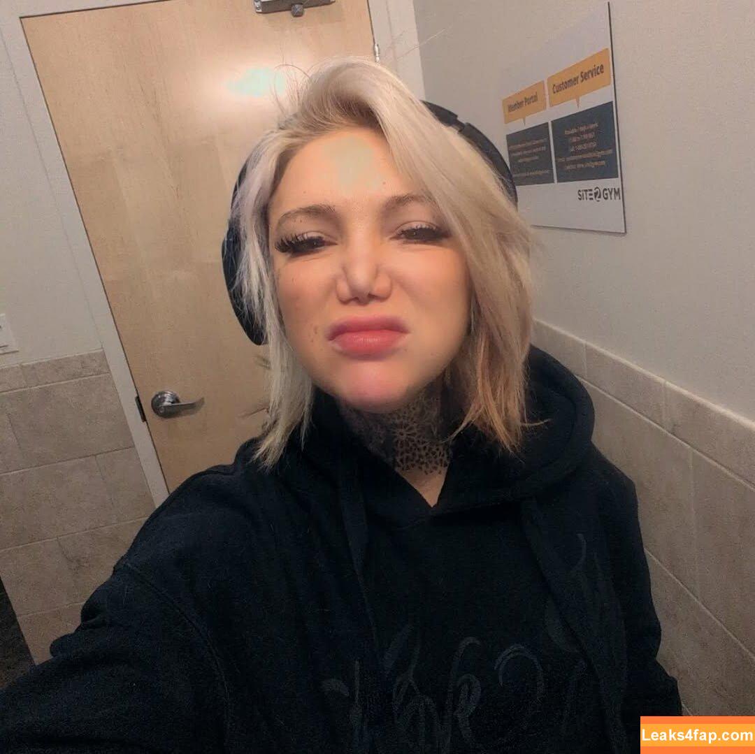 Lisa Landerkin / thelanderkinexperience / thelanderkinexperience__ leaked photo photo #0023