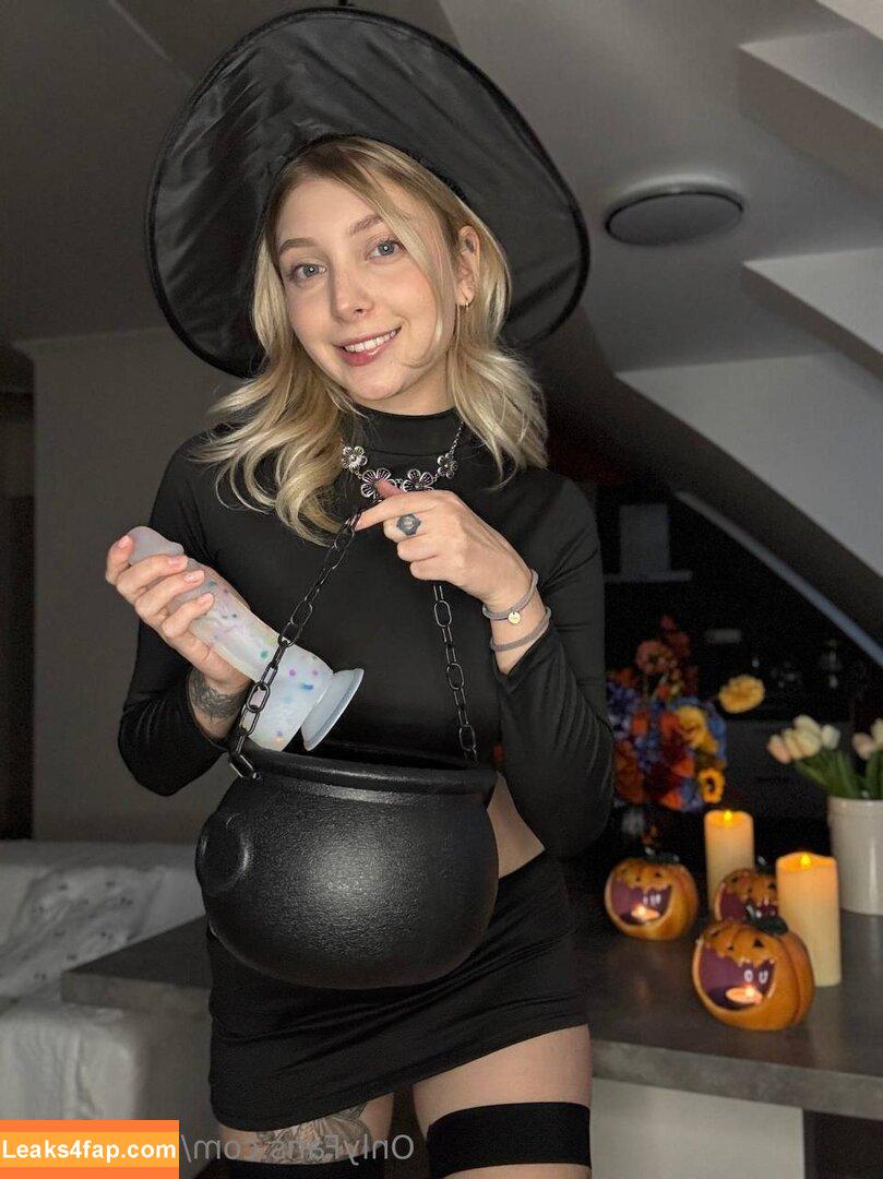 Lit1le_Kitty leaked photo photo #0021
