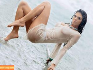 Livia Brito photo #0019