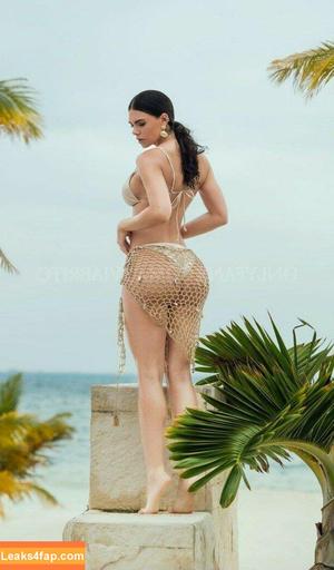 Livia Brito photo #0070