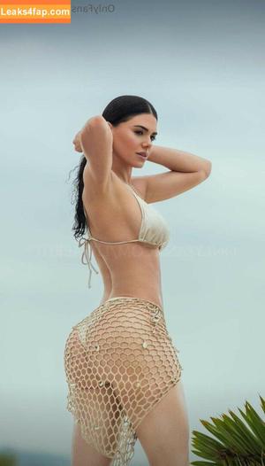 Livia Brito photo #0096