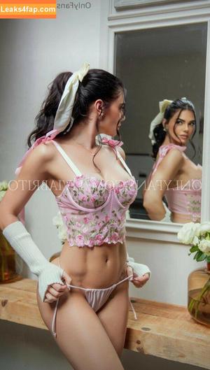 Livia Brito photo #0106