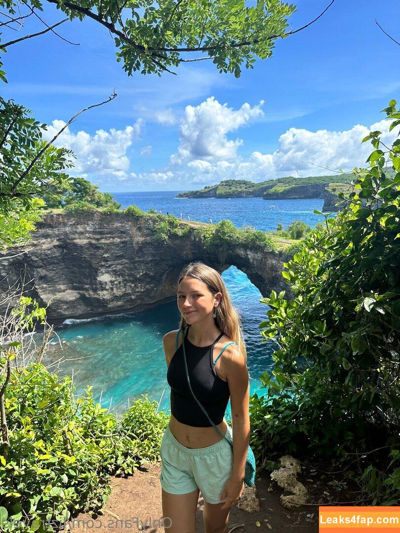 liztravels /  leaked photo photo #0056