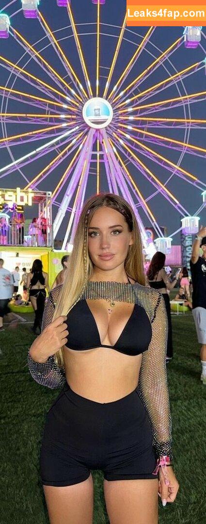 llunaclark /  leaked photo photo #0185