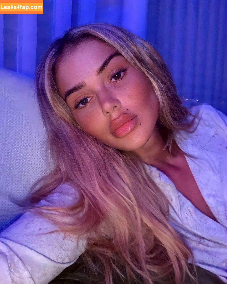 Loredana Zefi /  leaked photo photo #0013