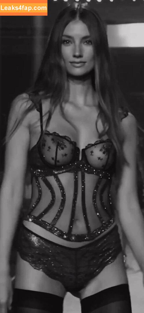 Lorena Rae / lorena leaked photo photo #0092