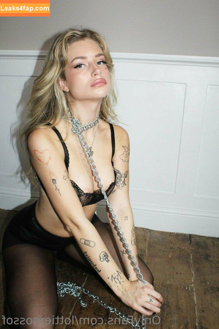 Lottie Moss / lottiemoss / lottiemossof / lottiemossxo слитое фото фото #0203