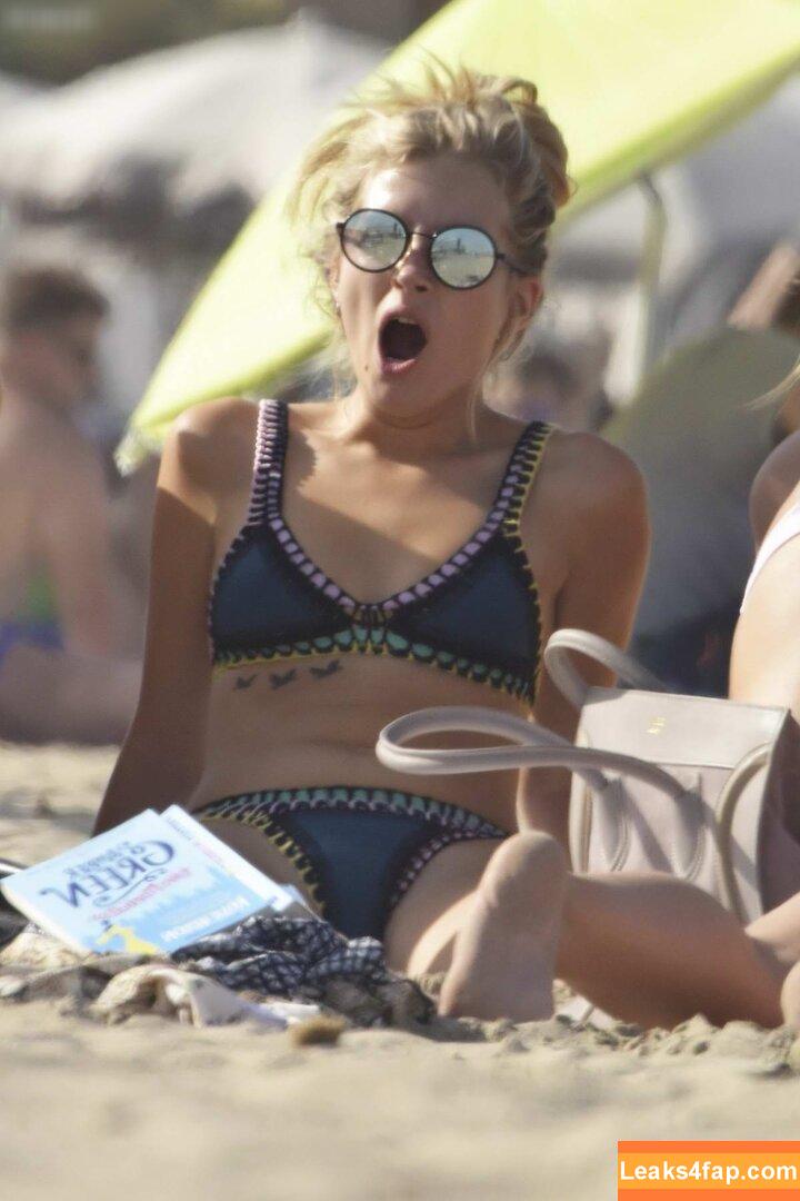 Lottie Moss / lottiemoss / lottiemossof / lottiemossxo leaked photo photo #0739