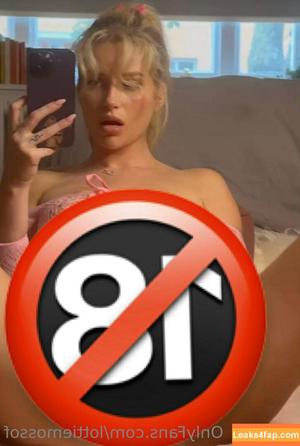 Lottie Moss photo #0051