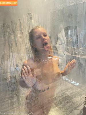 Lottie Moss photo #0242