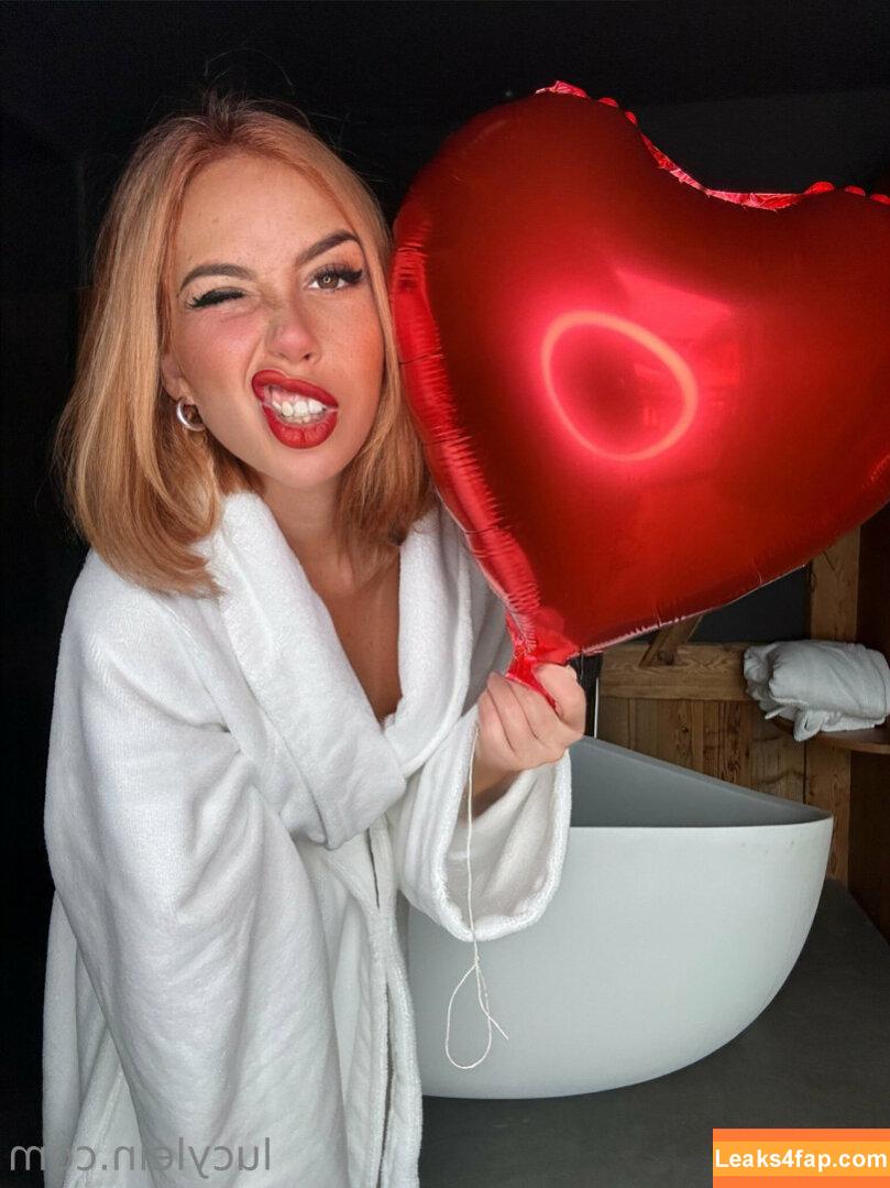 Lucy L3in /  leaked photo photo #0003