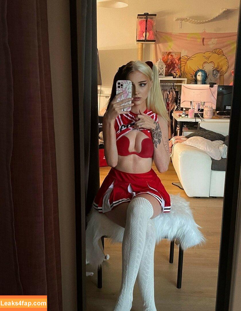 luliary / lulialow / luliia / pallylinaa / vanturiulia leaked photo photo #0033