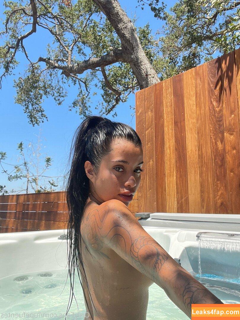 Lupe Fuentes / lupefuentes слитое фото фото #0001