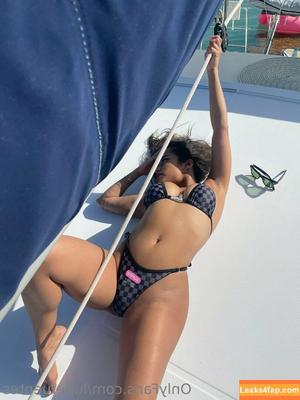 Lupe Fuentes фото #0114