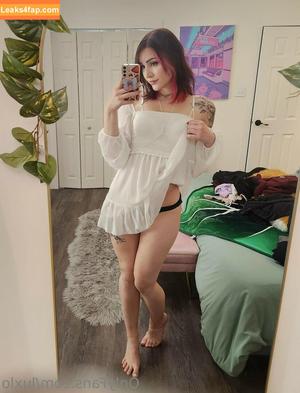 Luxlo Cosplay photo #0407