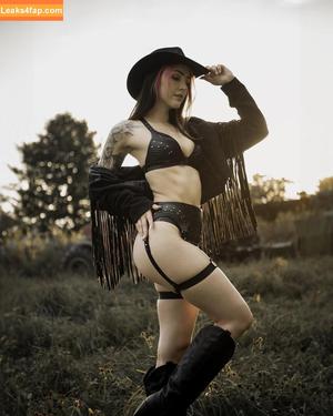 Luxlo Cosplay photo #0421