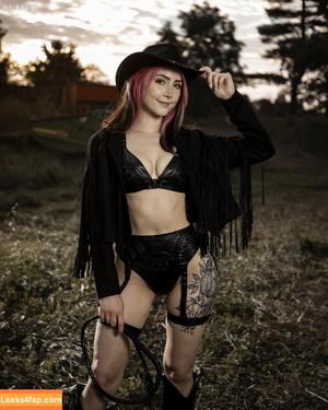 Luxlo Cosplay photo #0432