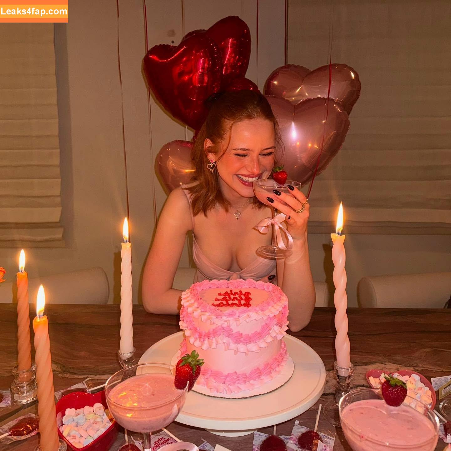 Madelaine Petsch / madelame leaked photo photo #0027