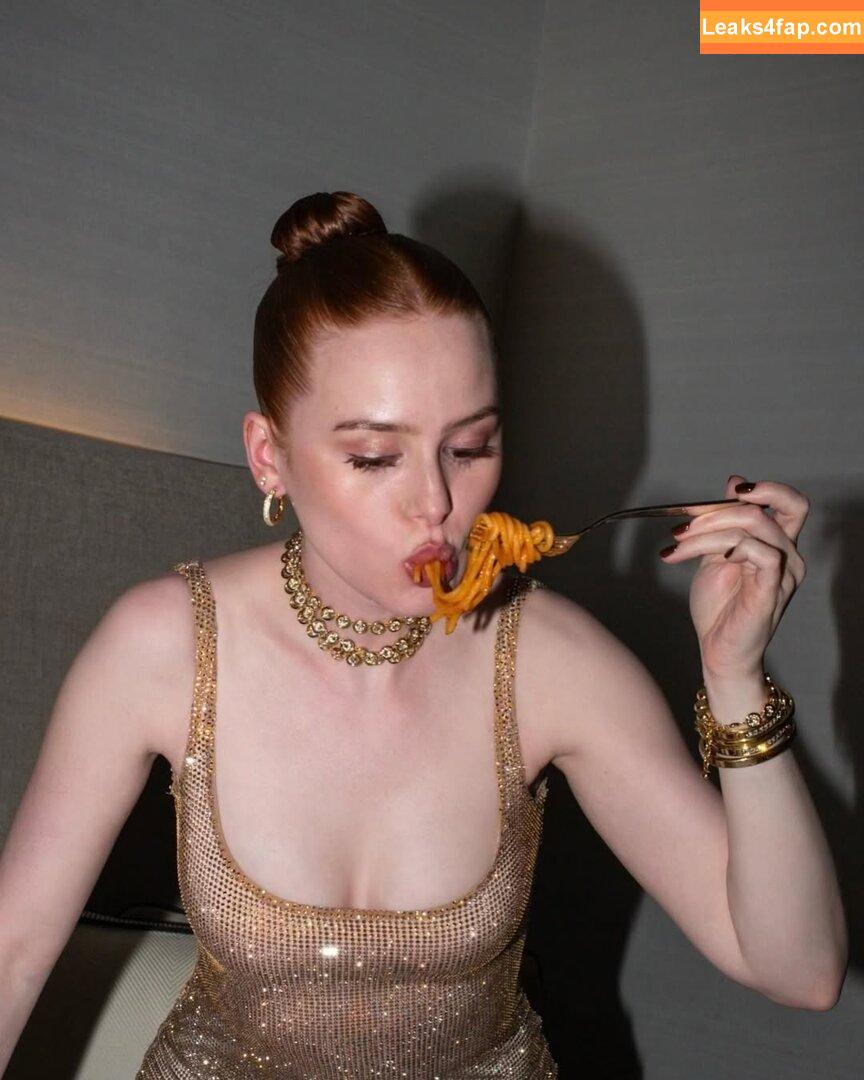 Madelaine Petsch / madelame слитое фото фото #0077