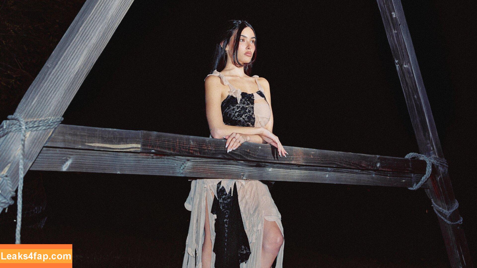 Madison Beer / https: / madisonbeer leaked photo photo #0540