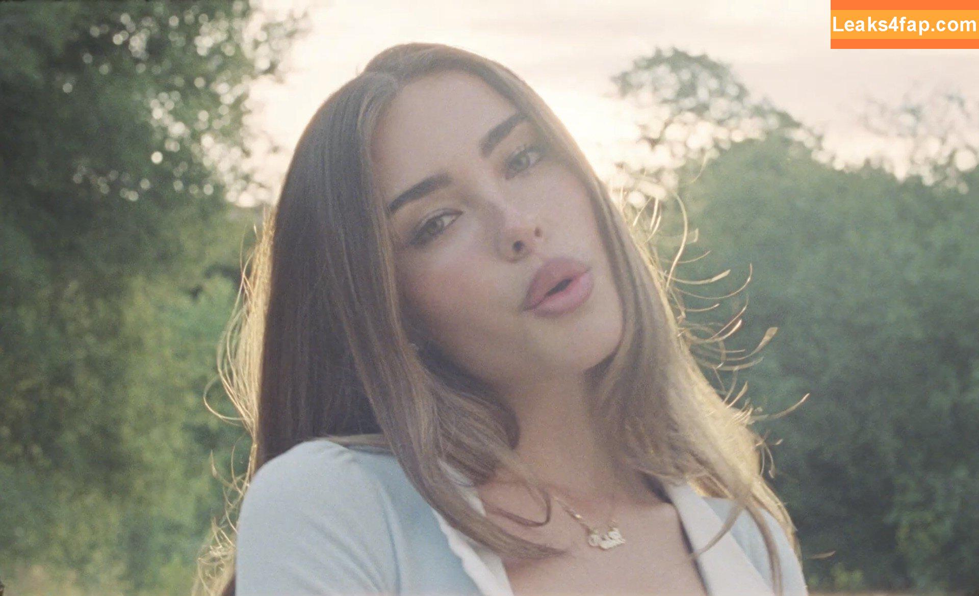 Madison Beer / madisonbeer leaked photo photo #0575