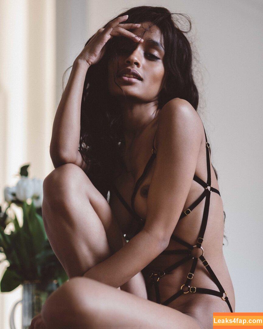Malzeira / Carla Malzera / malzeira.links leaked photo photo #0025