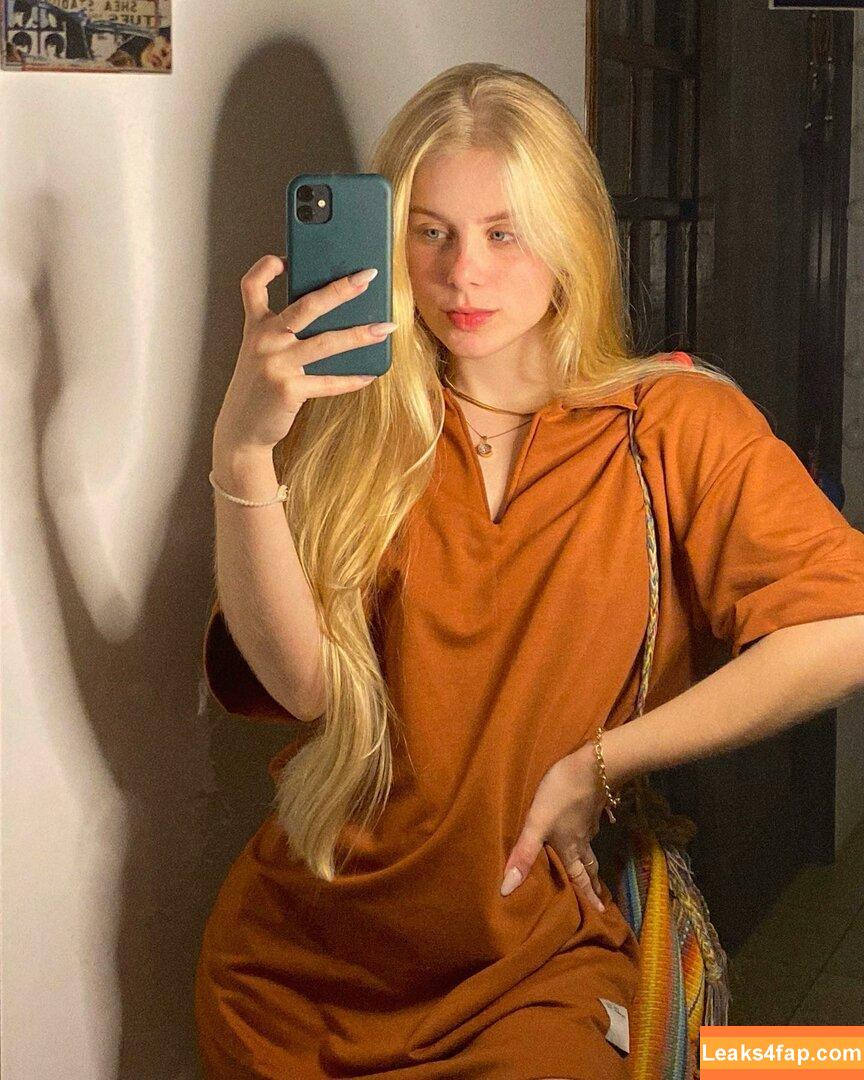 Mariana Fazioni / maarebeaar / marianafazioni leaked photo photo #0010