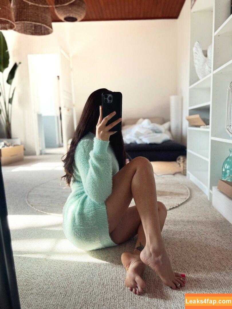 Mariefrenchgirlfeet / mariefanpageloveher / mariefrenchfeetgirl leaked photo photo #0029