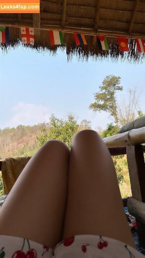 Mary Cherry photo #0008