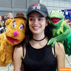 Mary Cherry photo #0021