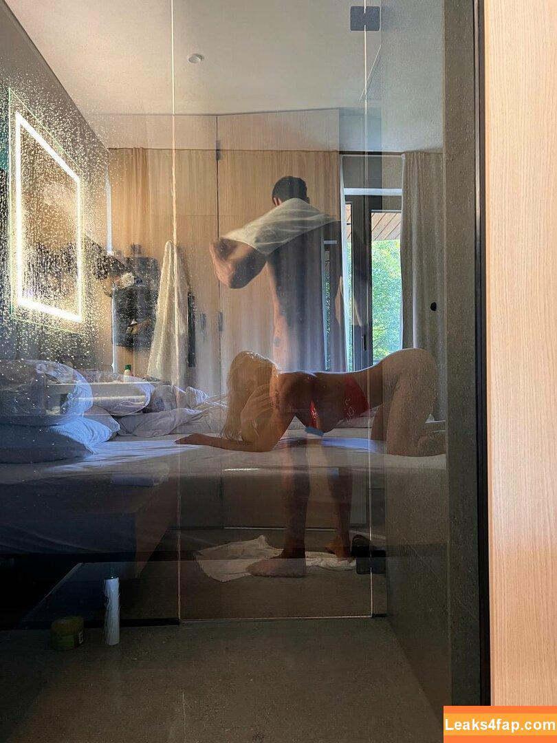 MaryPoppins21 / Mary Praglin / marypoppins__ leaked photo photo #0004