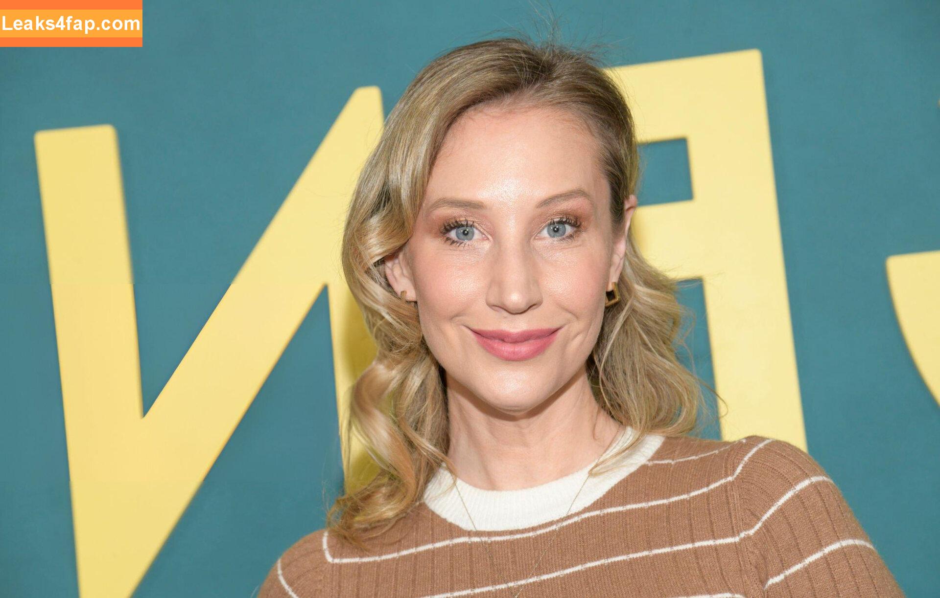 Maude Garrett / geekbomb / https: / maudegarrett leaked photo photo #0042