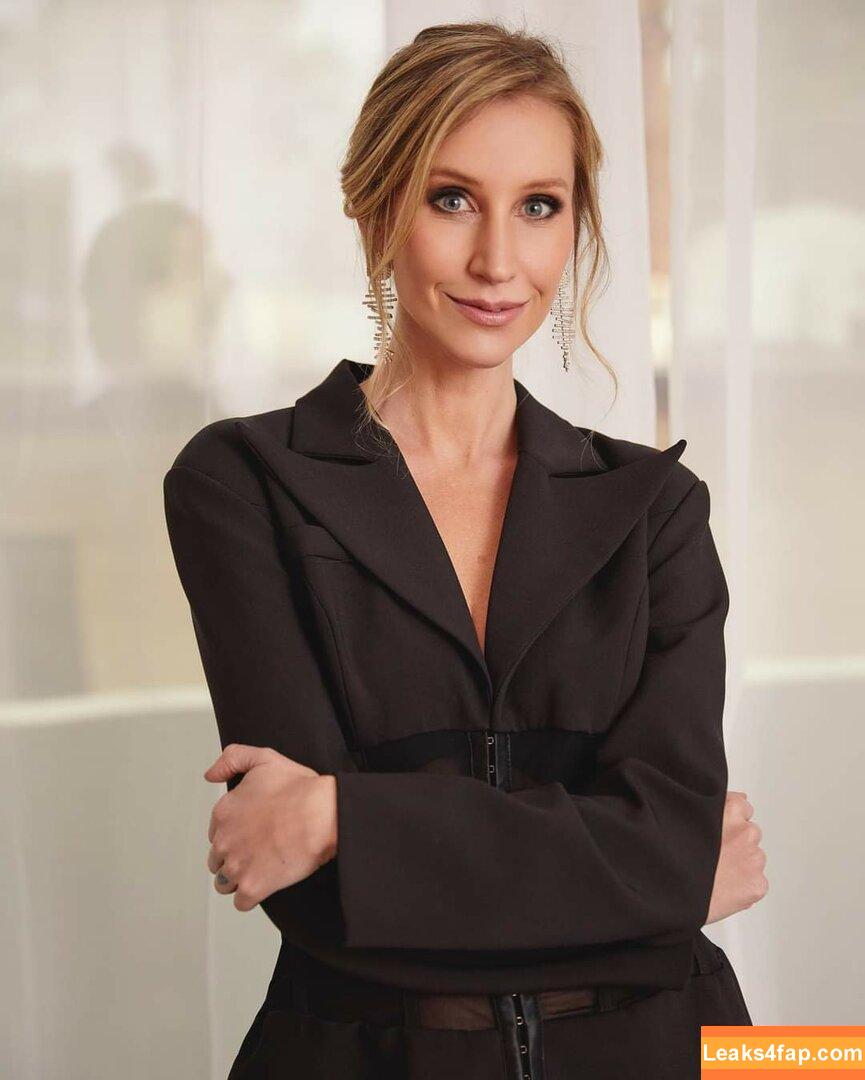 Maude Garrett / geekbomb / https: / maudegarrett leaked photo photo #0079