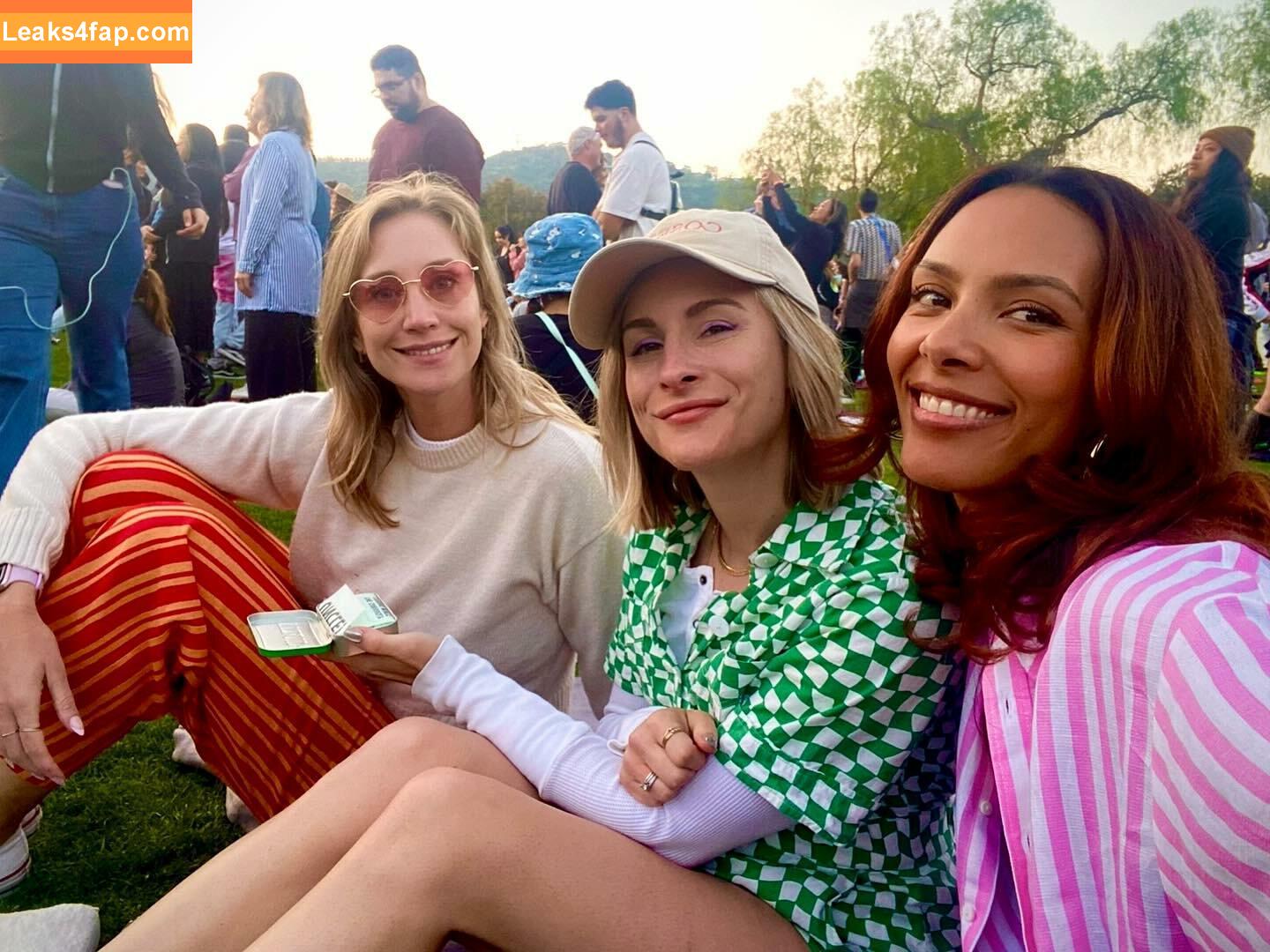 Maude Garrett / geekbomb / https: / maudegarrett leaked photo photo #0146