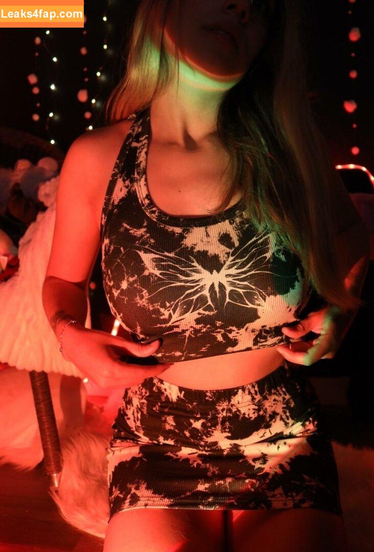 Maya ASMR / maya.asmr.channel / maya_asmr / skaen_asmr leaked photo photo #0013