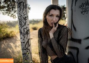 Maya Woulfe photo #0102