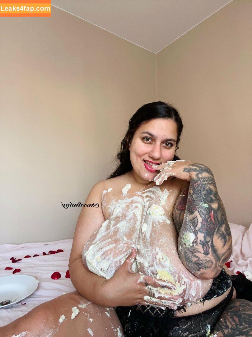 meelindaaj / Melinda / missbustybaker слитое фото фото #0020
