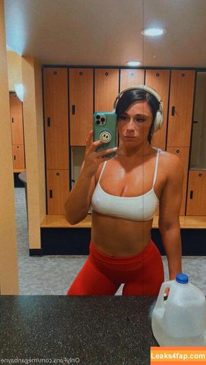 Megan Bayne photo #0009