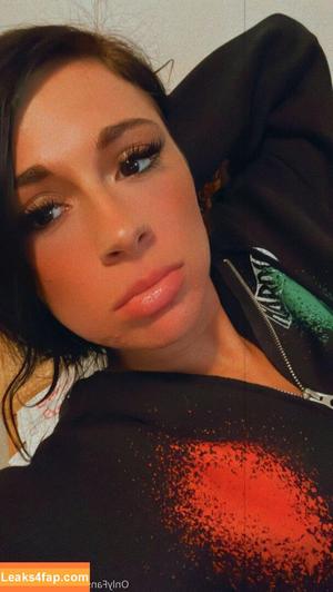 Megan Bayne photo #0035