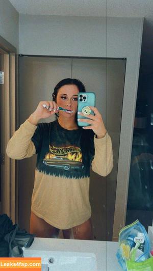 Megan Bayne photo #0041