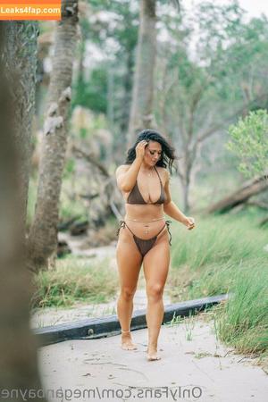 Megan Bayne photo #0412
