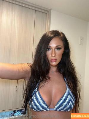 Megan Bayne photo #0421
