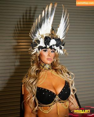 Megan Bayne фото #1010