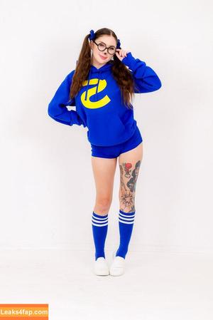 Megan Mistakes фото #0187