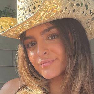 Megane Belanger photo #0009