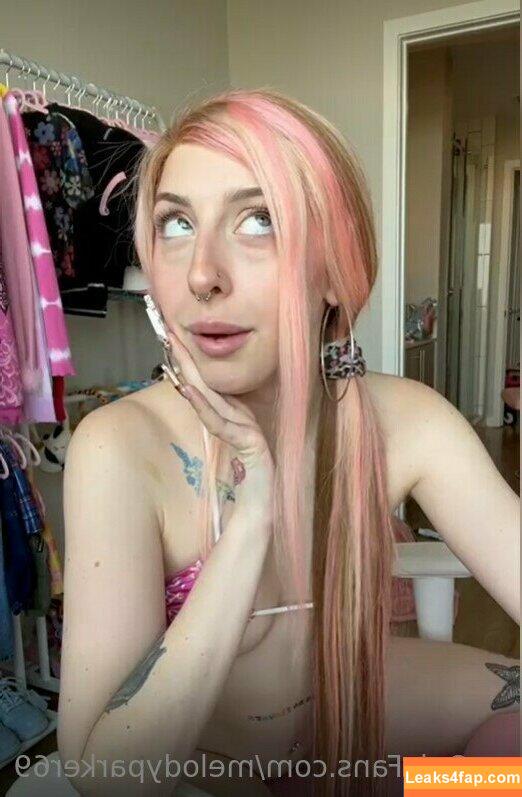 Melody Parker / iloveconch / melodyparker69 / pornstar leaked photo photo #0047