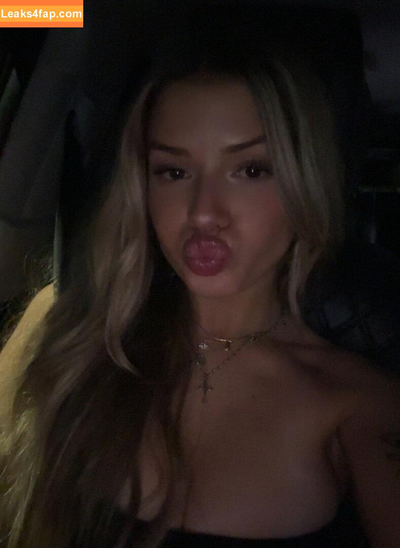 Mentltitness / iamellemarie / mentaltitness leaked photo photo #0005