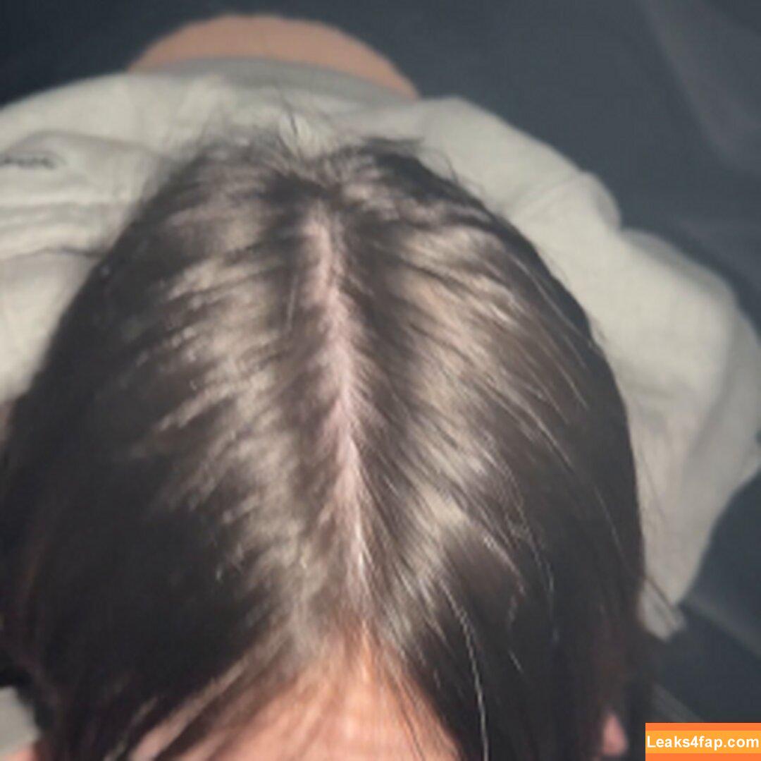 MewSlut leaked photo photo #0001