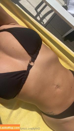 mfccammodel photo #0057